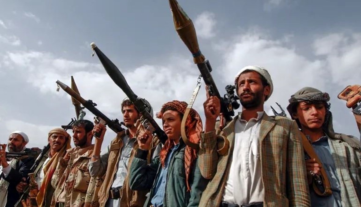 في ثلاثة بحار... الحوثيون يستهدفون 6 سفن تجاريّة